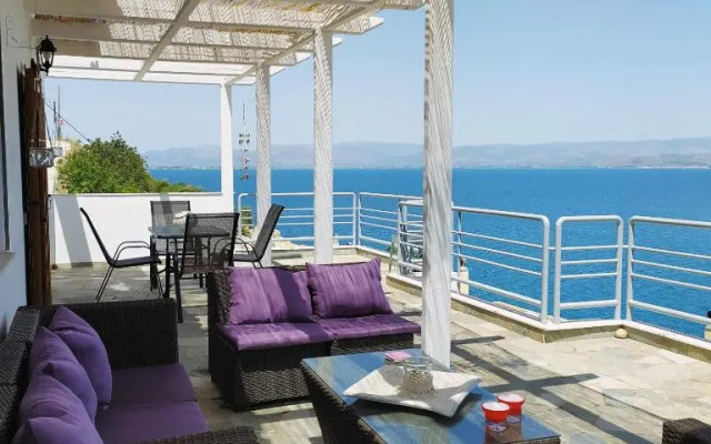 Pelagos House "the seaside experience"