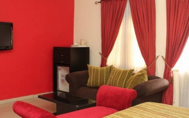 Class Suites Signature