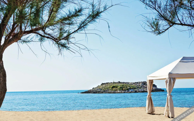 Hellenic Palace