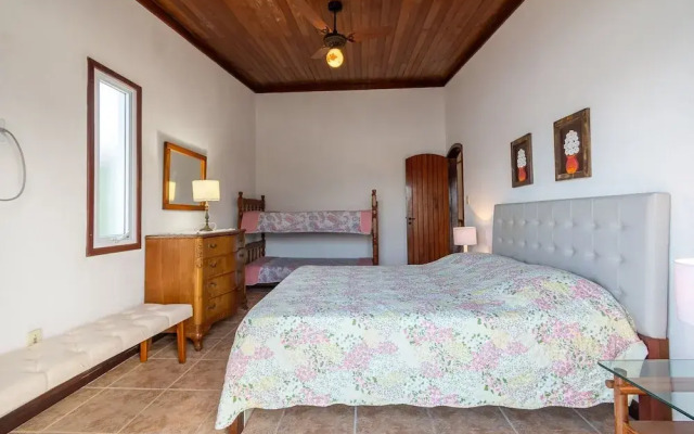 Magnífica casa com praia particular em Angra