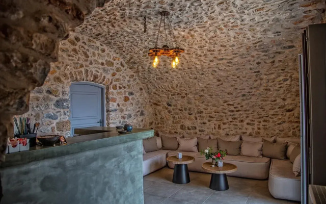 Ippola Boutique Hotel