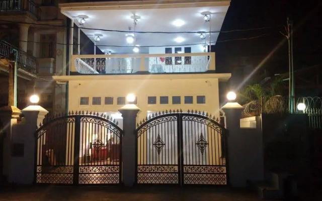 Goodworth Residence