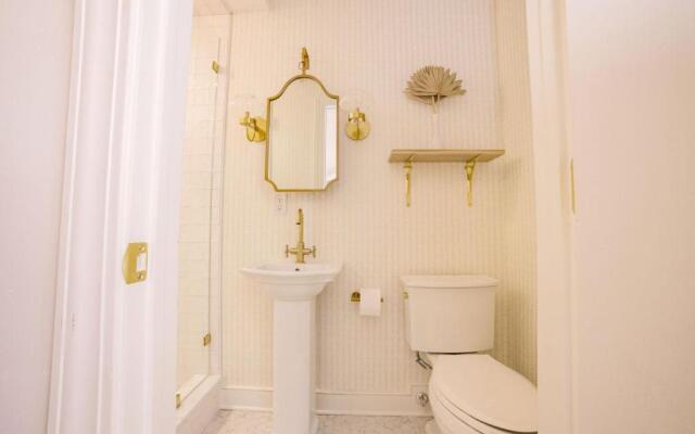 Guesthouse Charleston EAST 42 A & B