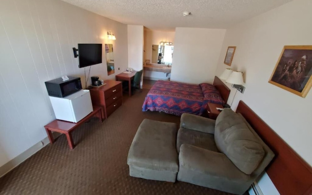Riverside Inn