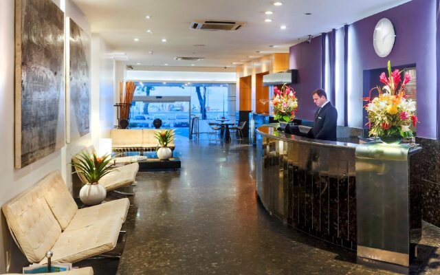Orla Copacabana Hotel
