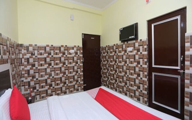 Oyo 27054 New Sundaram