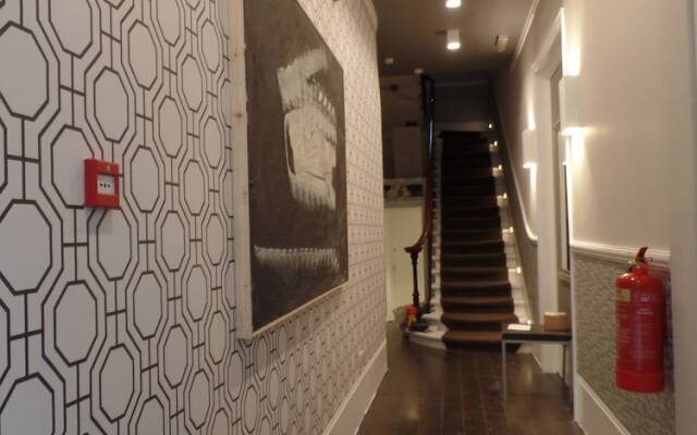 Clarincarde Gardens Apartment