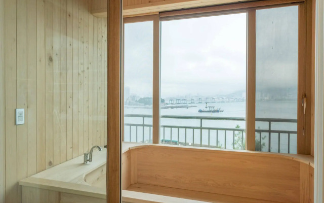 Mono House Busan Songdo Beach