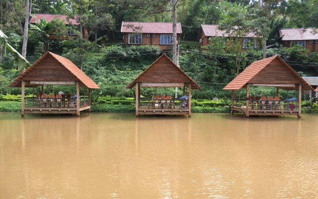 Dau Nguon Resort