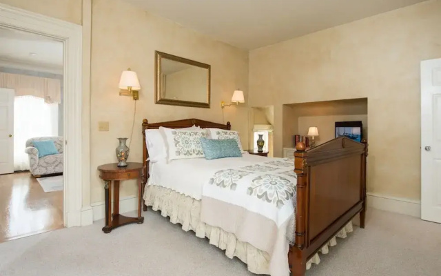 The Captain Farris House B&B