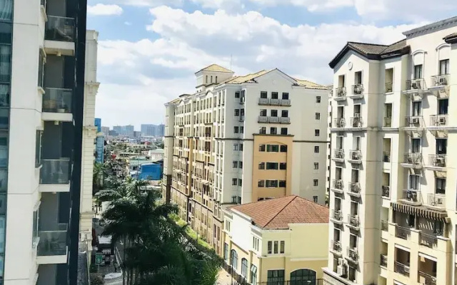 One Palm Tree Villas Across NAIA T3
