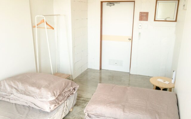 Shibamata Fu-ten Bed and Local