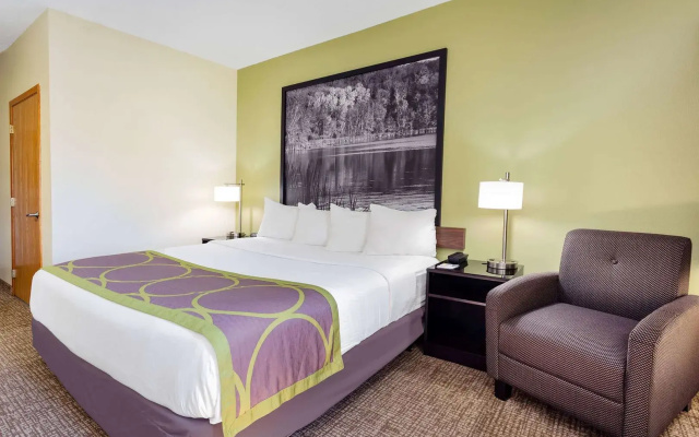Emmetsburg Hotel and Suites