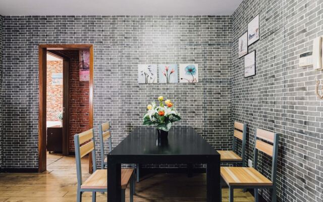 Jiayuhuxiao Apartment