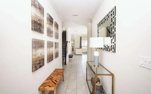 Storeybook Escape Sleeps 11!