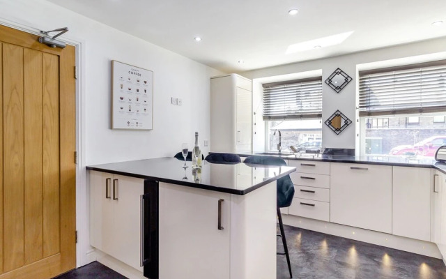 Queen Anne Suite