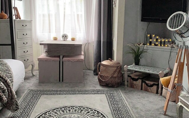 Commodious Studio Apartment in Westfield