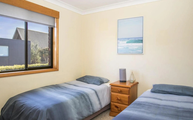 Wooroonga Crescent 9 Kioloa NSW 2539 – Guest Rooms – Kioloa