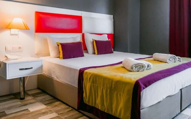 Orange Owl Hotel