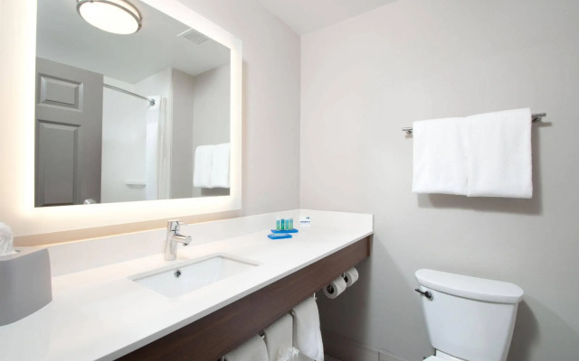 Holiday Inn Express Quantico - Stafford by IHG