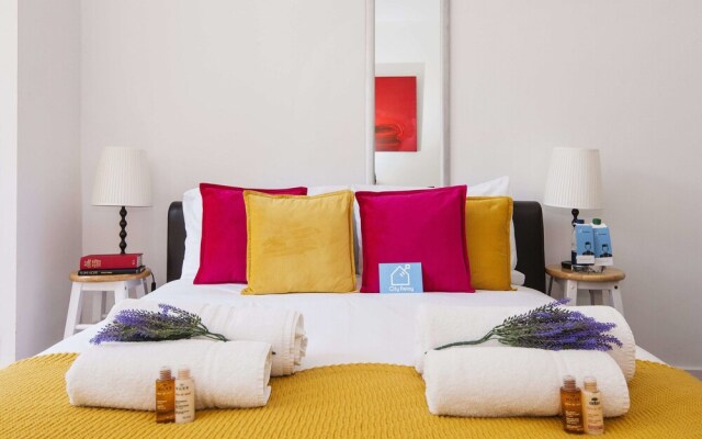 The Wonderful Chelsea Manor Street Apartment - CHK