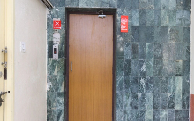 OYO 2704 Apartment Anna Salai