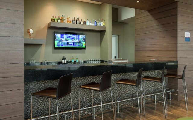 Hampton by Hilton Bogota Airport