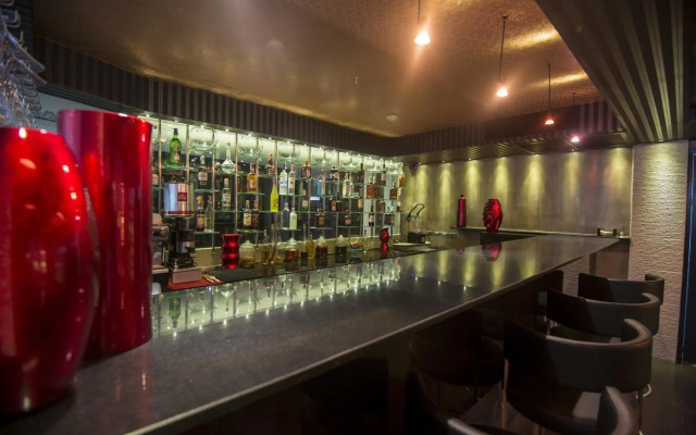Sukhumvit Suites Hotel