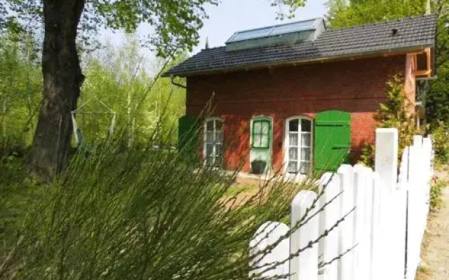 Bahnhof Droyßig - Übernachten im Denkmal