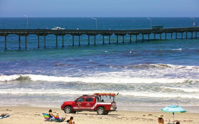 Ocean Beach Hotel