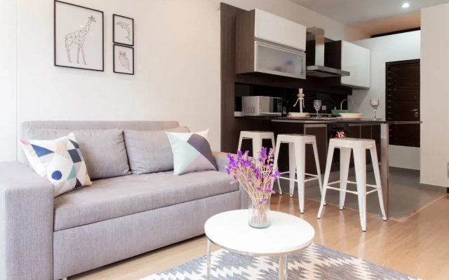 Chic & Comfy Loft