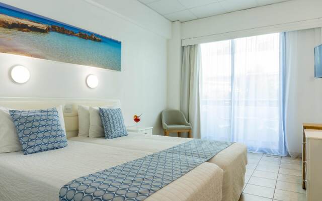 Anonymous Beach Hotel - Adults Only