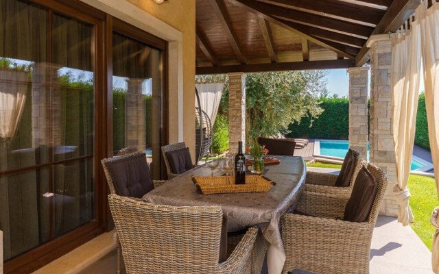 Villa Maron