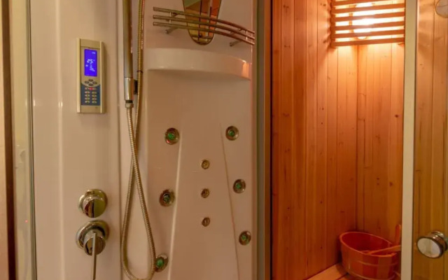 Villa Leo 2 , Dassia