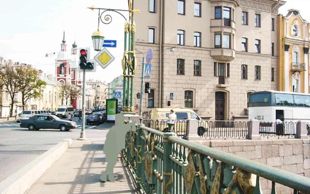 Апартаменты на набережной реки Фонтанки 12