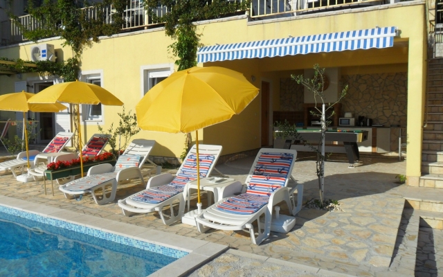 Apartment Zlato - with pool : A3 Lovor  Senj, Riviera Senj