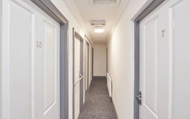 Host Stay Room 9 Clarendon