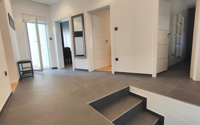 Bright and Spacious Stay With Private Parking in Crikvenica