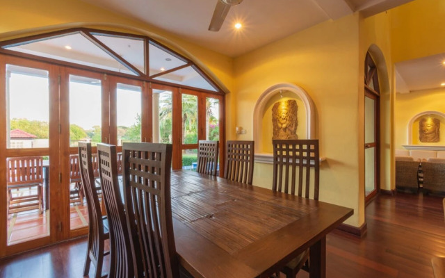 4 BR Pool Villa in Great Location - CV4