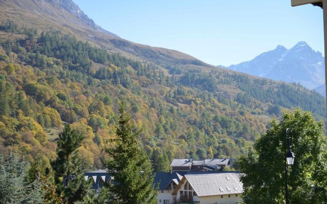 Thymel17 Studio 4 People 2 Exposed East