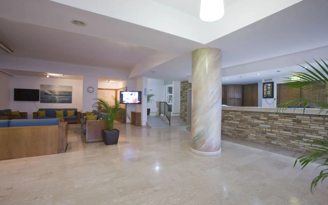 Vrissaki Hotel Apartments