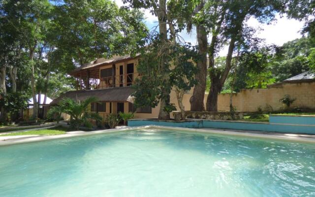 Cabanas y Hostal Zoh Laguna