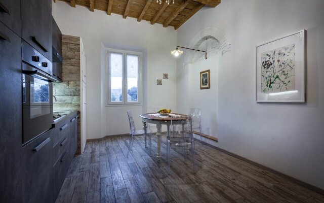 Arno Apartment B by Mmega