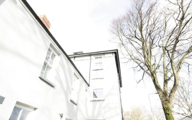 Willow Serviced Apartments - Northcote Street