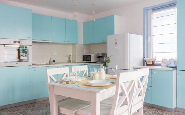 Domus Apartments