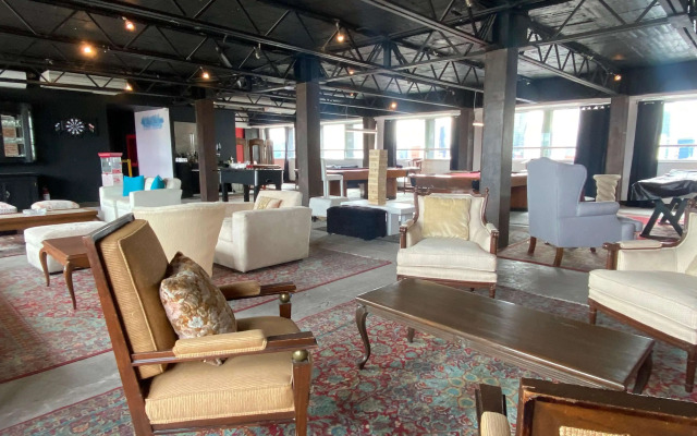 Black Boutique Hotel