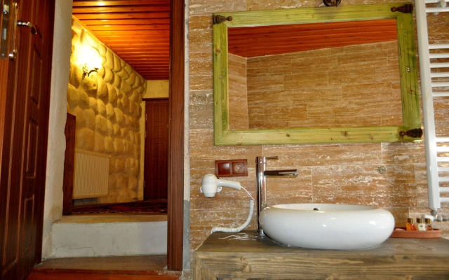 Hills Cave Hotel