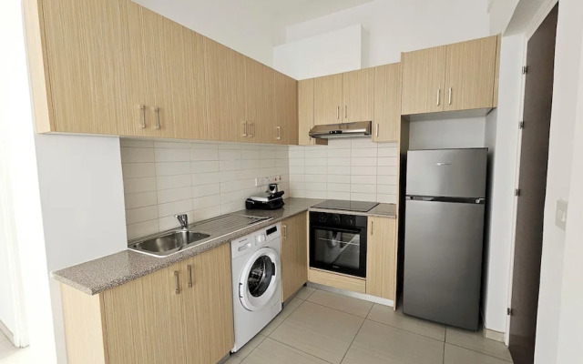 Phaedrus Living Ledras Residences 202