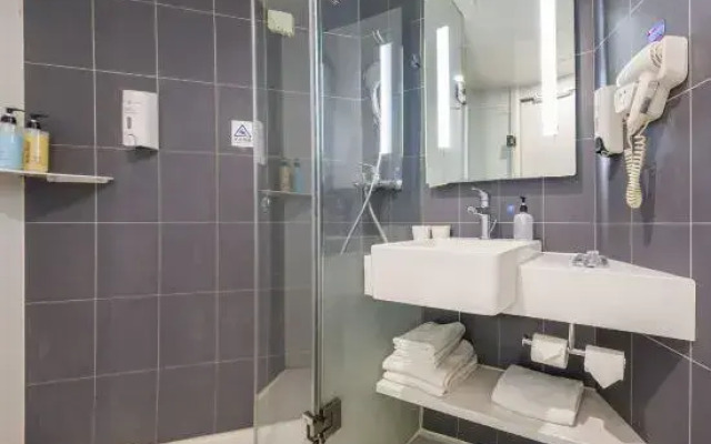 Home Inn (Feixian Blue Harbor)