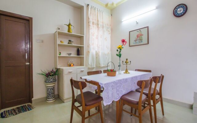 OYO 15934 Home Traditional 3BHK Bainguinim